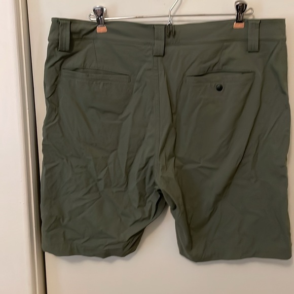 HOT TUB SHORT - Picture 2 of 2